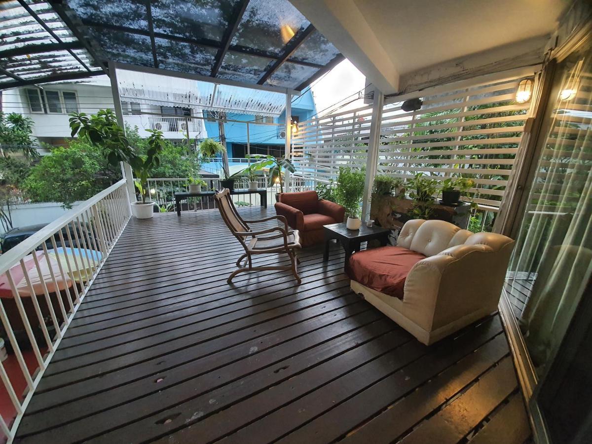 Home16 Sukhumvit16 Bangkok Exteriör bild