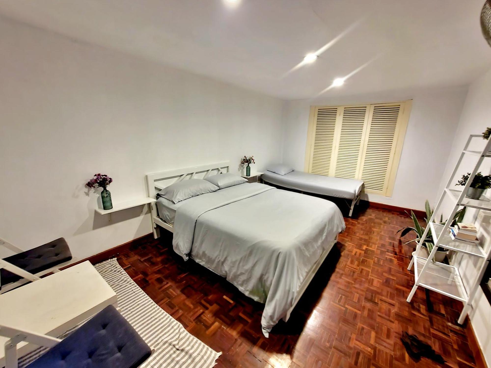 Home16 Sukhumvit16 Bangkok Exteriör bild