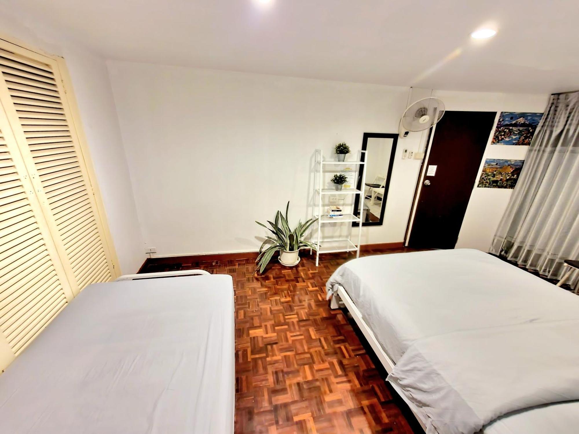 Home16 Sukhumvit16 Bangkok Exteriör bild